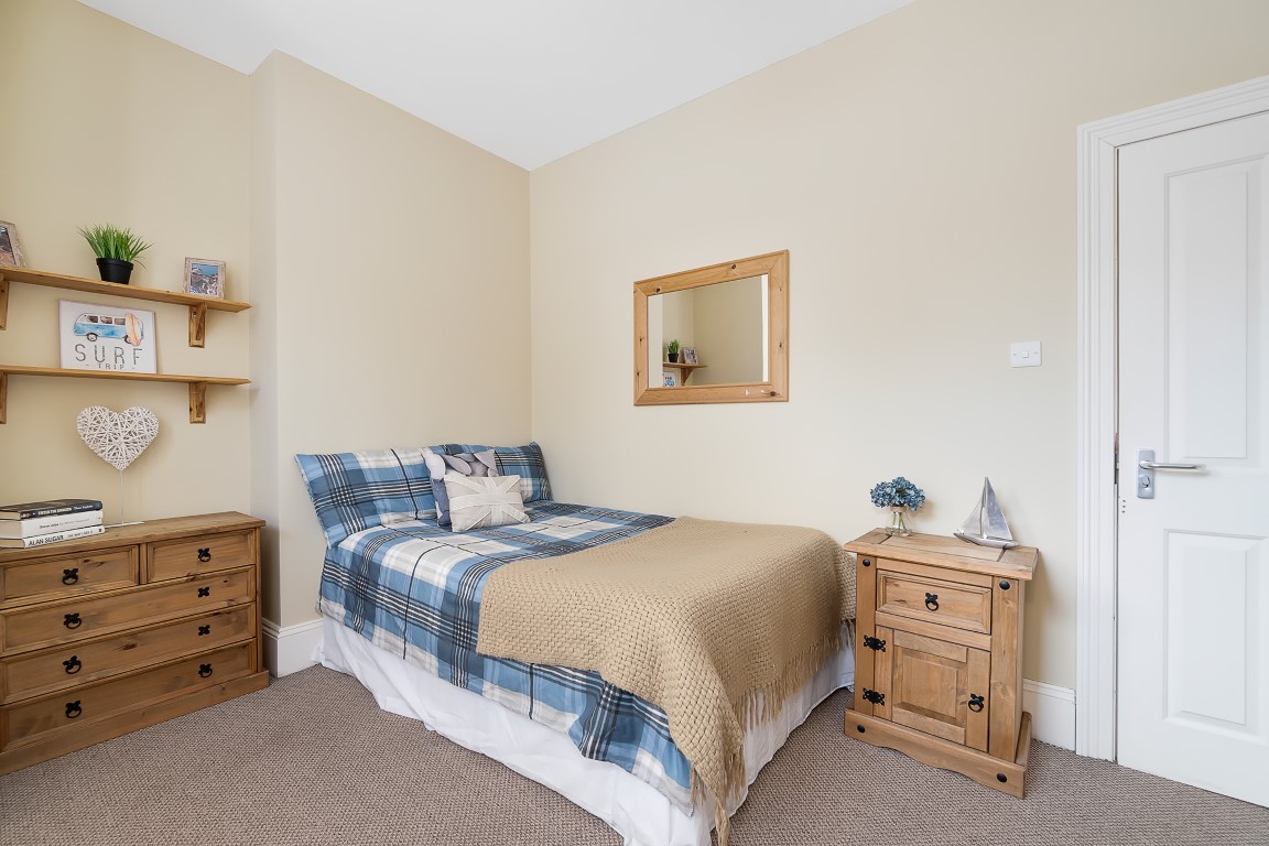 Bedroom of a 3 bedroom student flat at The Hoe, Plymouth