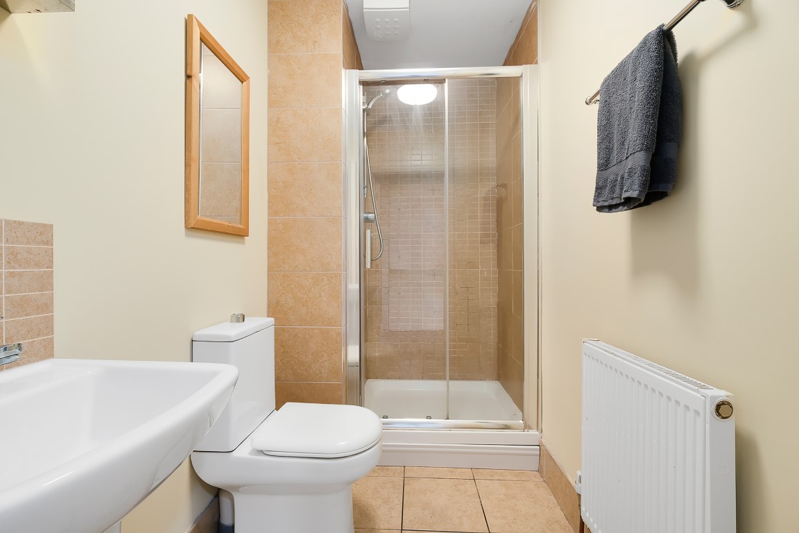 Bathroom of a 3 bedroom student flat at The Hoe, Plymouth