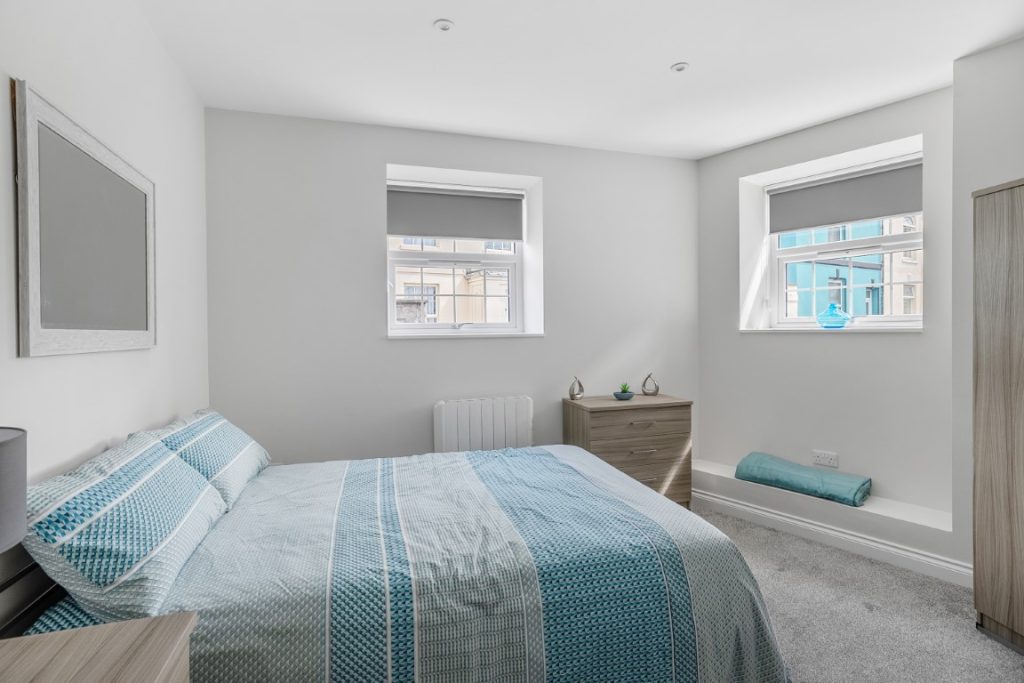 The Coach House - 2 bedroom student flat in Plymouth just off North Hill - Bedroom