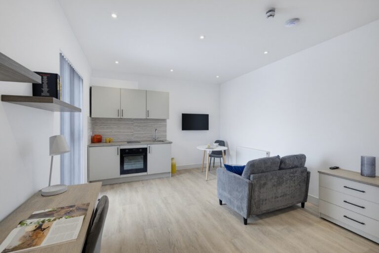 Studio 20 Campus View (2)